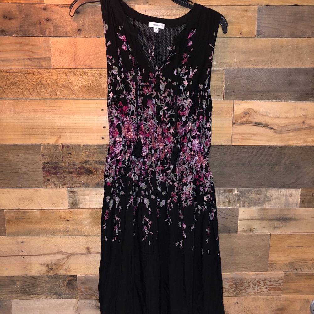 Sleeveless dress
